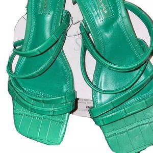 Topshop Women's  Square Toe Slip on Sandal Block Heels NEW FREE SHIPPING Sz38